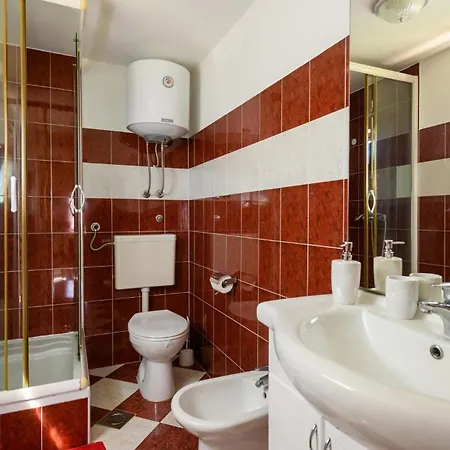 2 Bedroom In