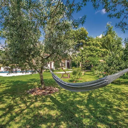 2 Bedroom In *